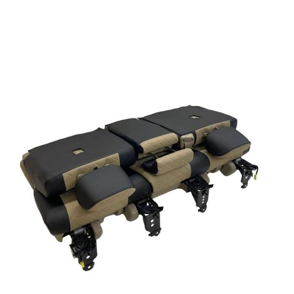 Чехлы Автопилот на Toyota Land Cruiser 200 2007-2015 г.в. Чехлы Автопилот на Toyota Land Cruiser 200 2007-2015 г.в.